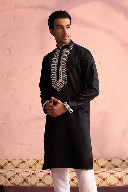 SHRESTHA BY VASTRAMAY Men's Black Silk Machine Embroidered Kurta